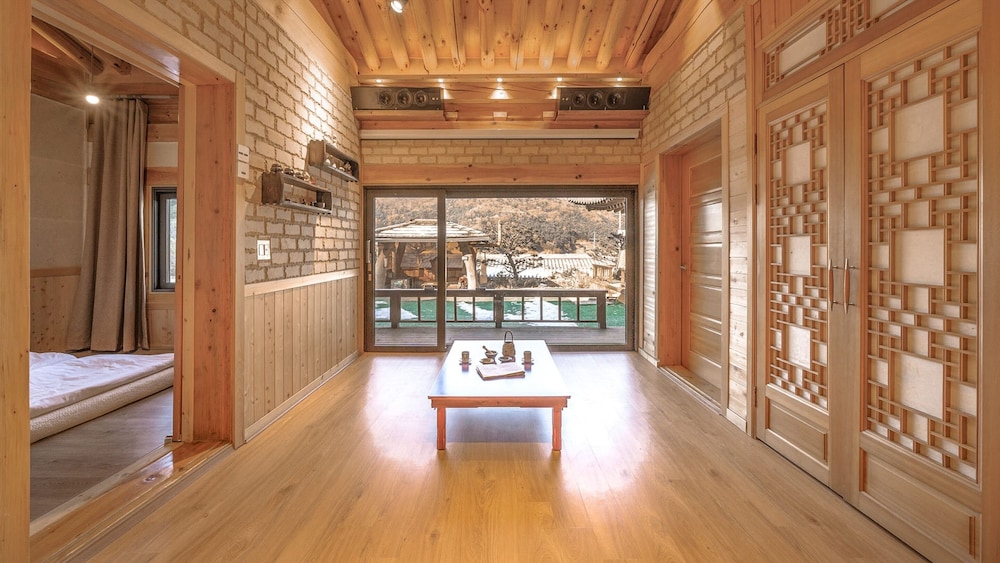 Yangpyeong Agni Choshi Mae Hanok Stay