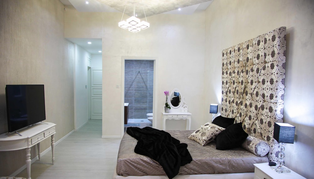 IPrime Suites