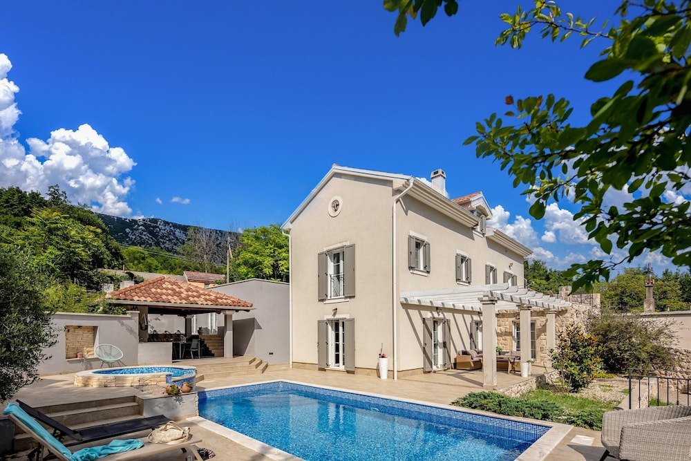 Nature Villa Frangipane With Pool