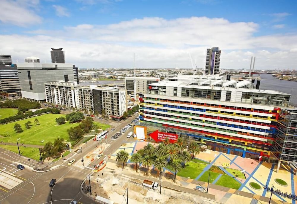 Astra Apartments - Docklands