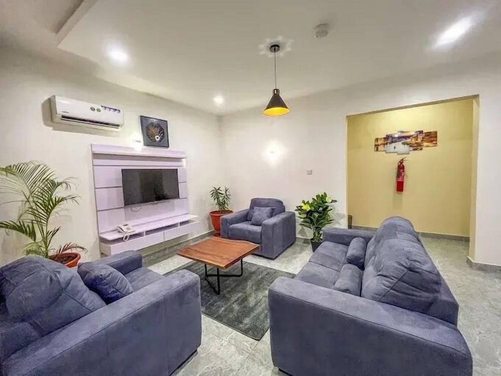Bott Apartment