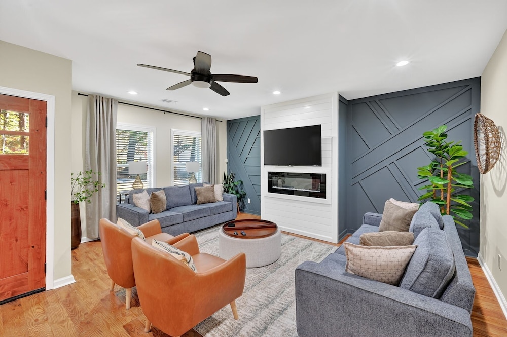 Atlanta Family Retreat 5br And Backyard 5 Bedroom Home