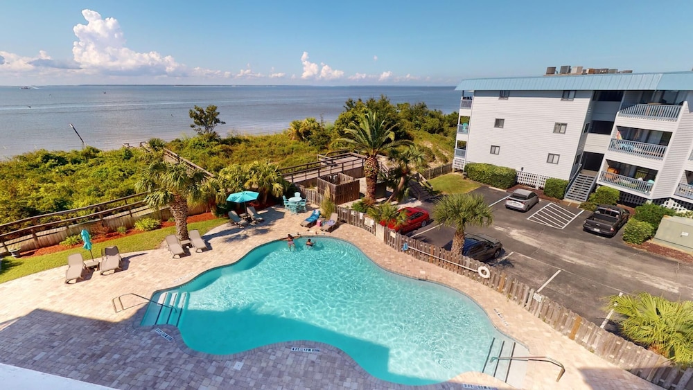 Bay View Villas 3 by Tybee Vacation Rentals