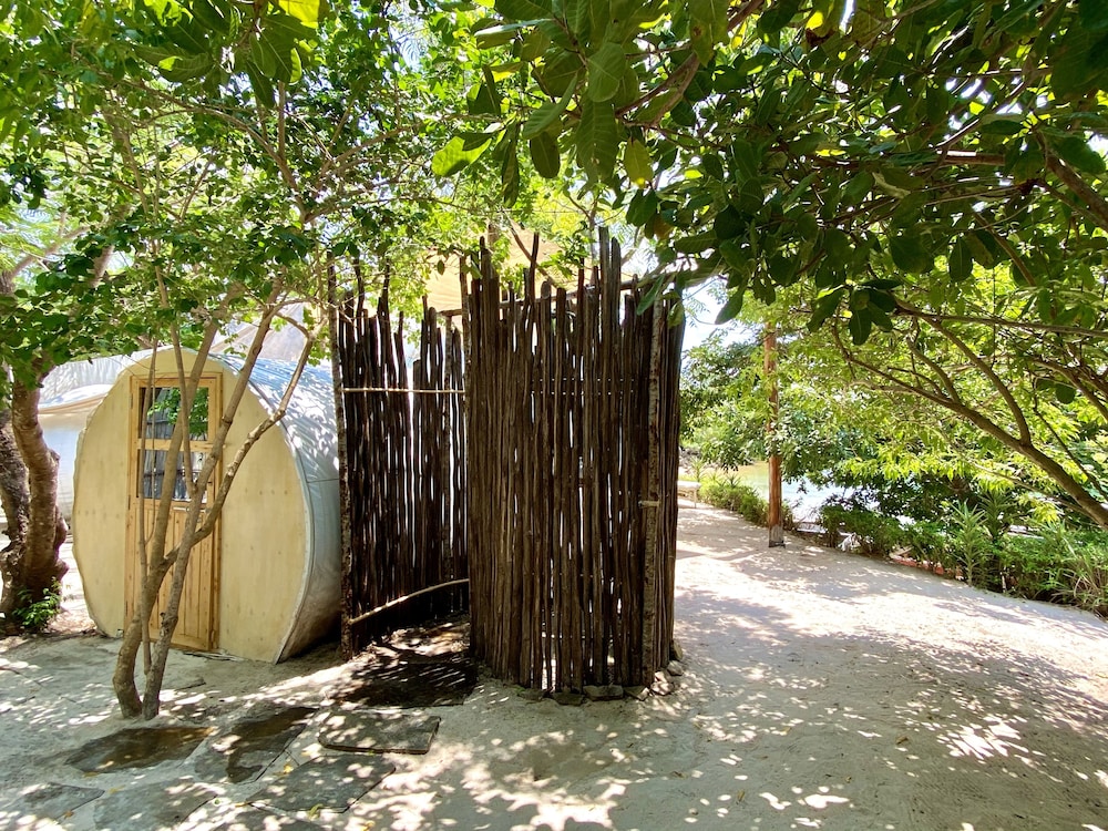 Rock and Sea Resort