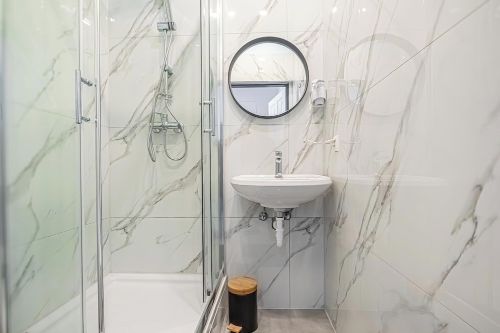 9BR Apts in the Heart of Vienna