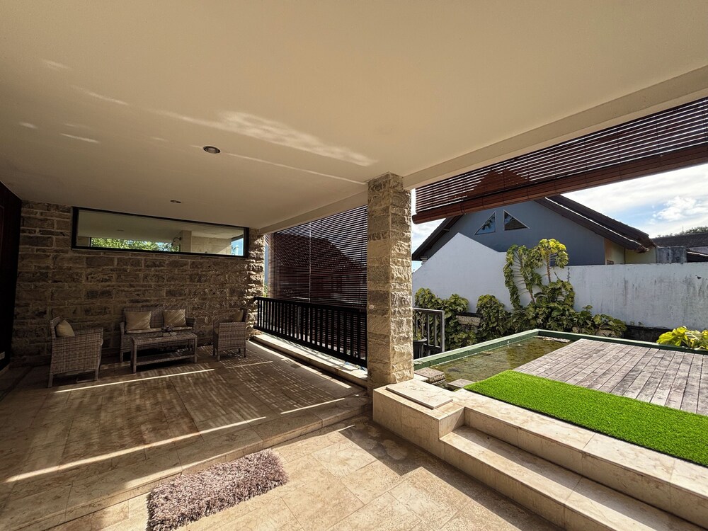 Puri Ratu Jimbaran Villa By Betterplace
