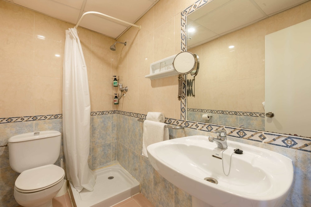 The Red Hotel by Ibiza Feeling - Adults only