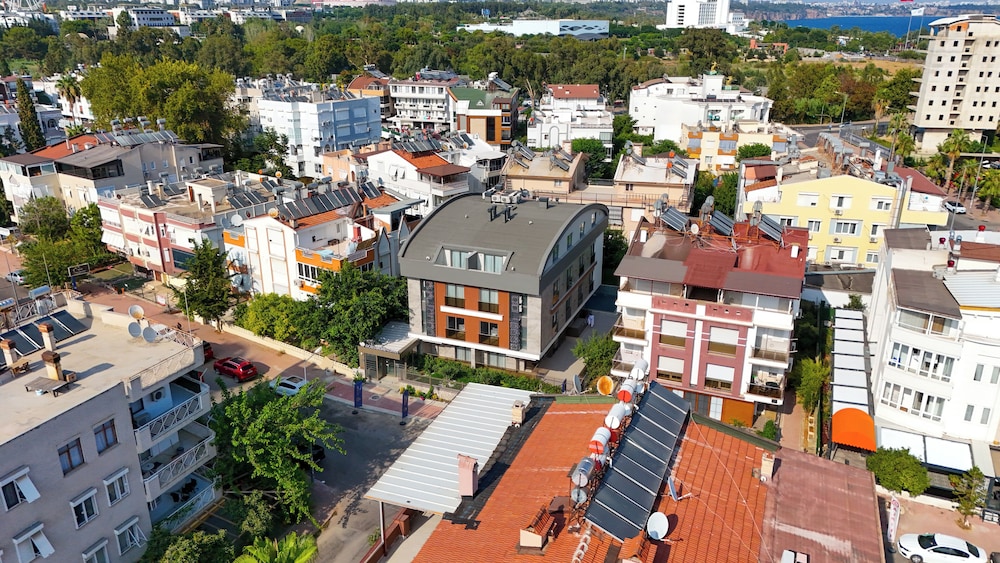 Solmare Suites
