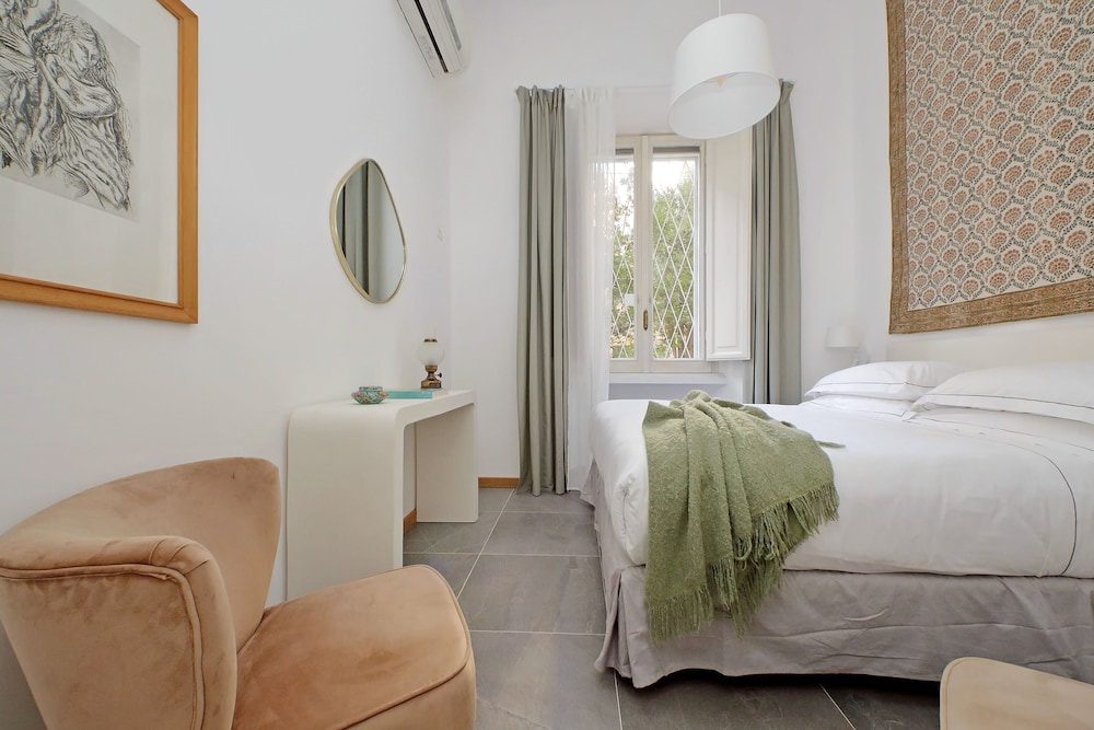 Treasurerome Vatican Charme 4br