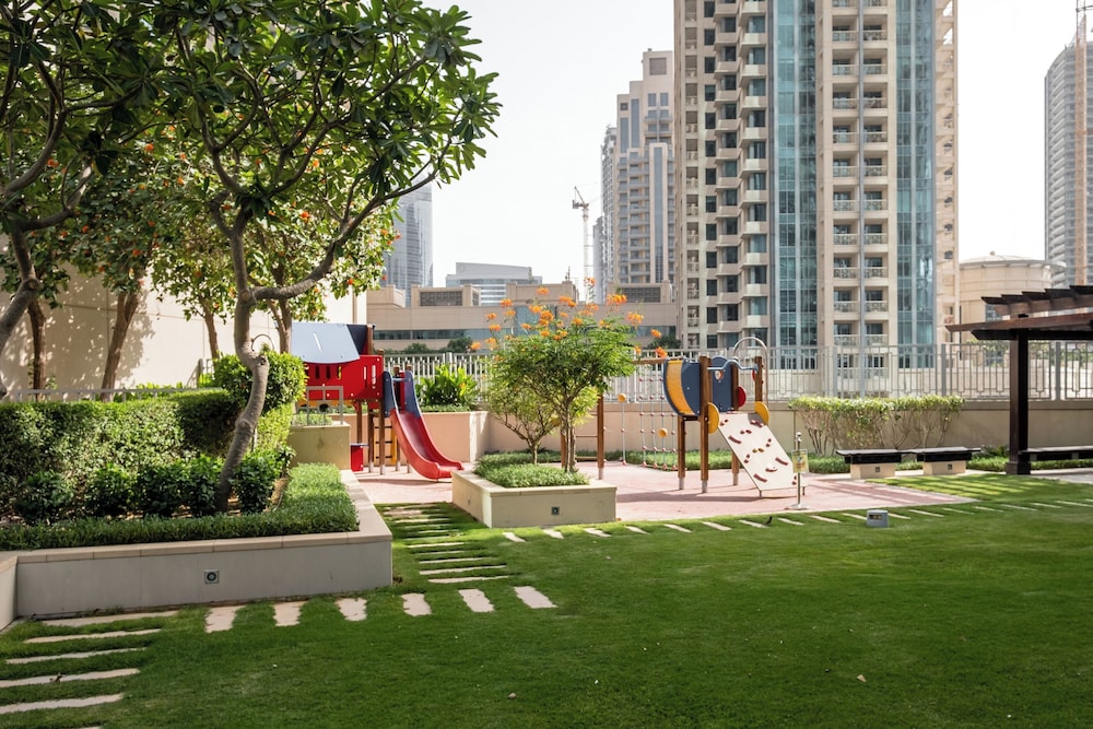 Maison Privee - Exclusive Duplex Villa with Panoramic Terrace Overlooking Burj Khalifa