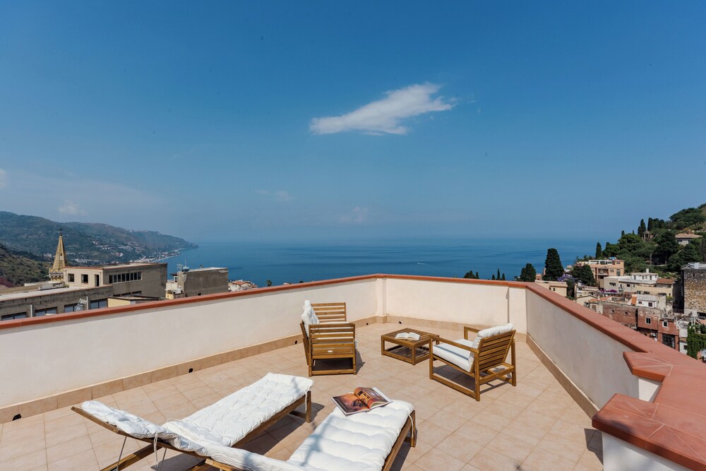 Giardino degli Aranci with Terrace by Wonderful Italy
