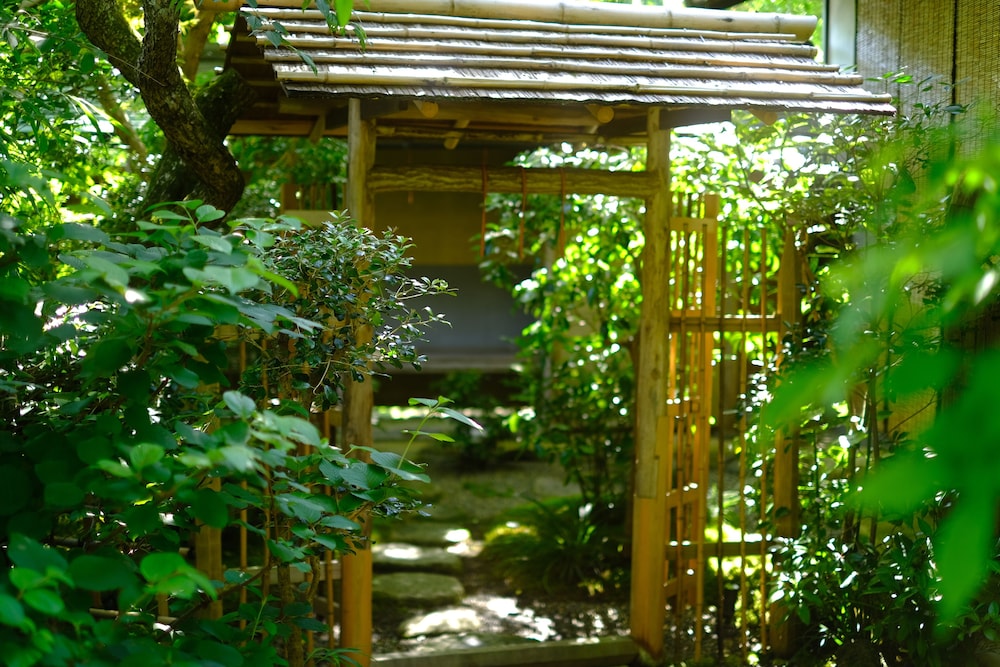 Hachikan
