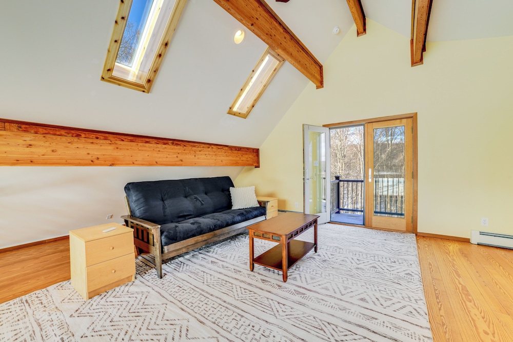 Golf, Fish & Ski: Retreat w/ Game Room in Thompson