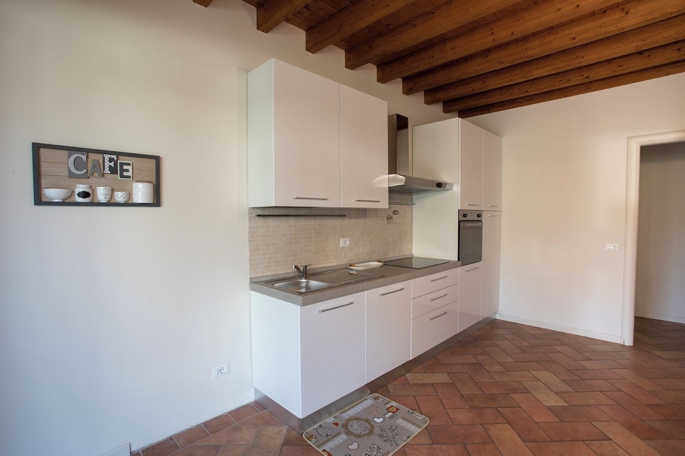 Elegant Lake Garda Villa With Garden