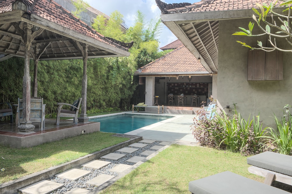 Villa Barissan — recepcion & lobby