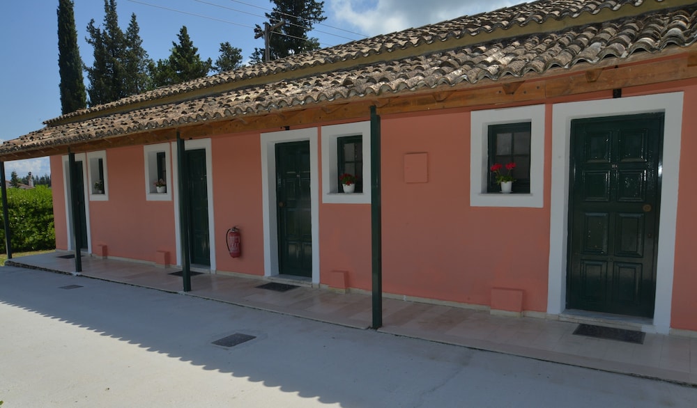 Joanna Apartments