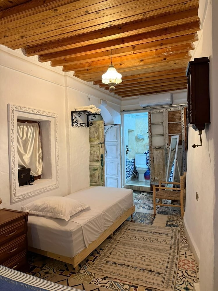 Riad la santa