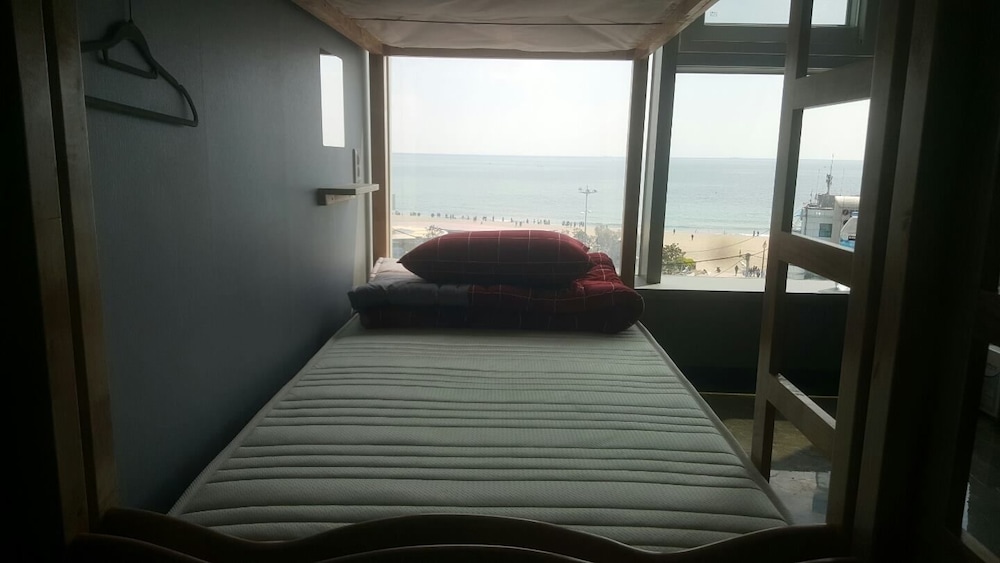 MoonDong's Hostel