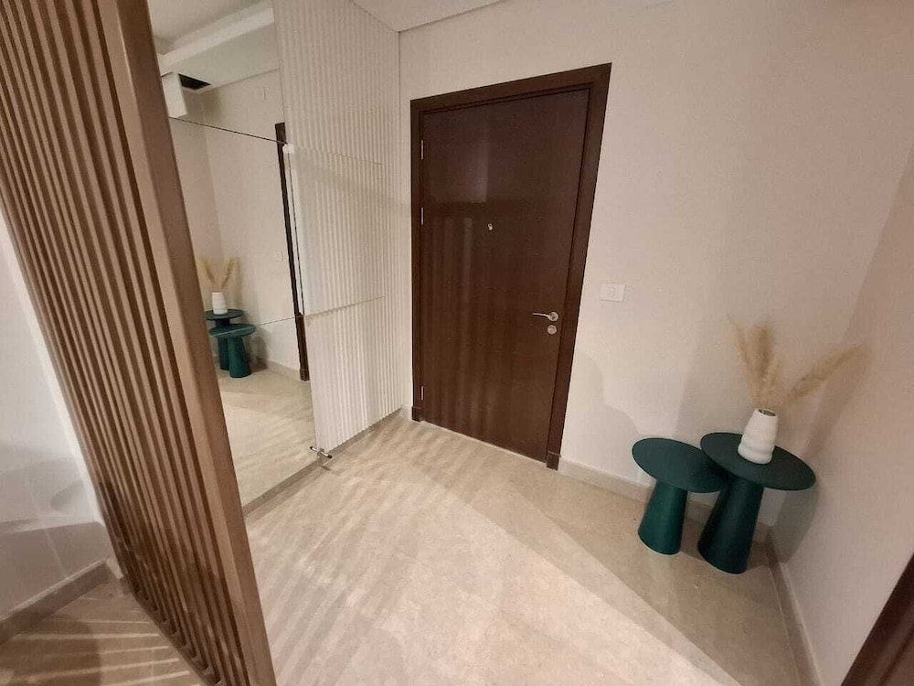 Mynt Stay zed west Residence 2 bedroom E1E213