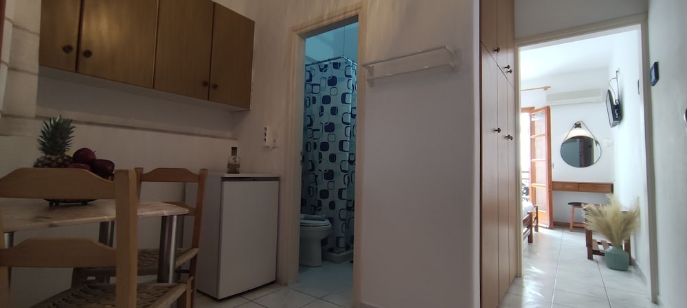Kapetanos Rooms
