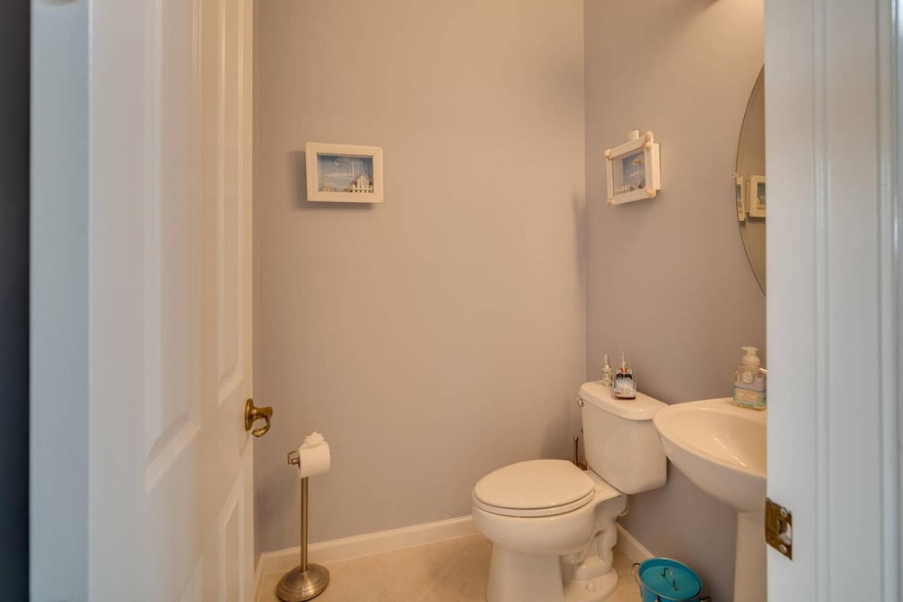 16444 Crown Arbor Way