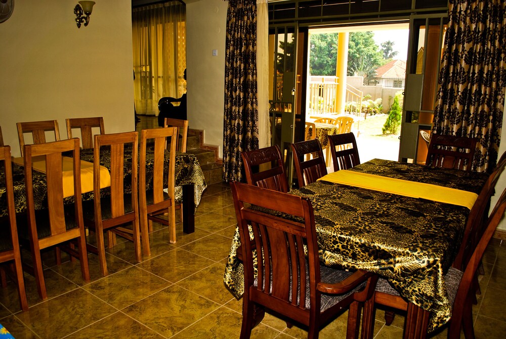 Apricot Guest House