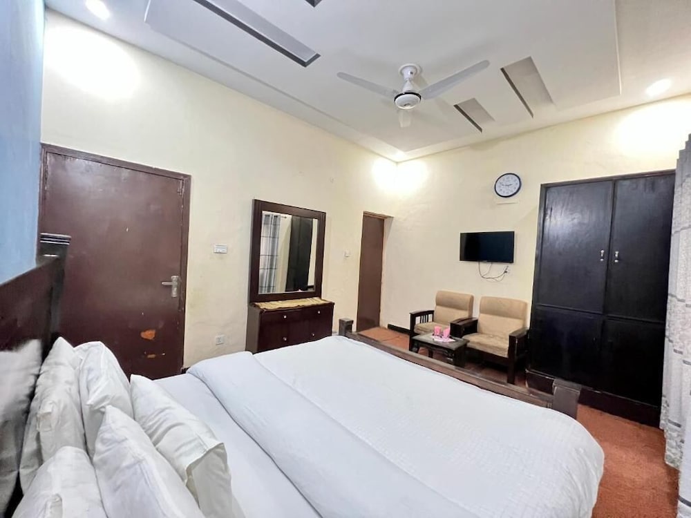 White Rose Guest House view 5