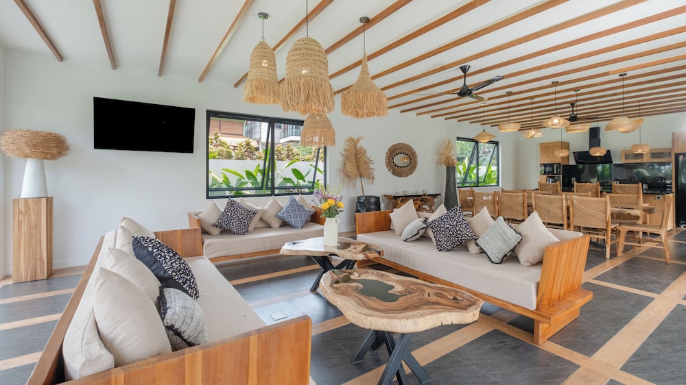 Villa Suka Sawah by Villa Finder