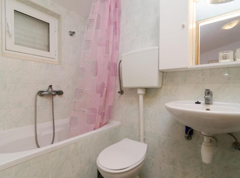 Guest House Sobra 38