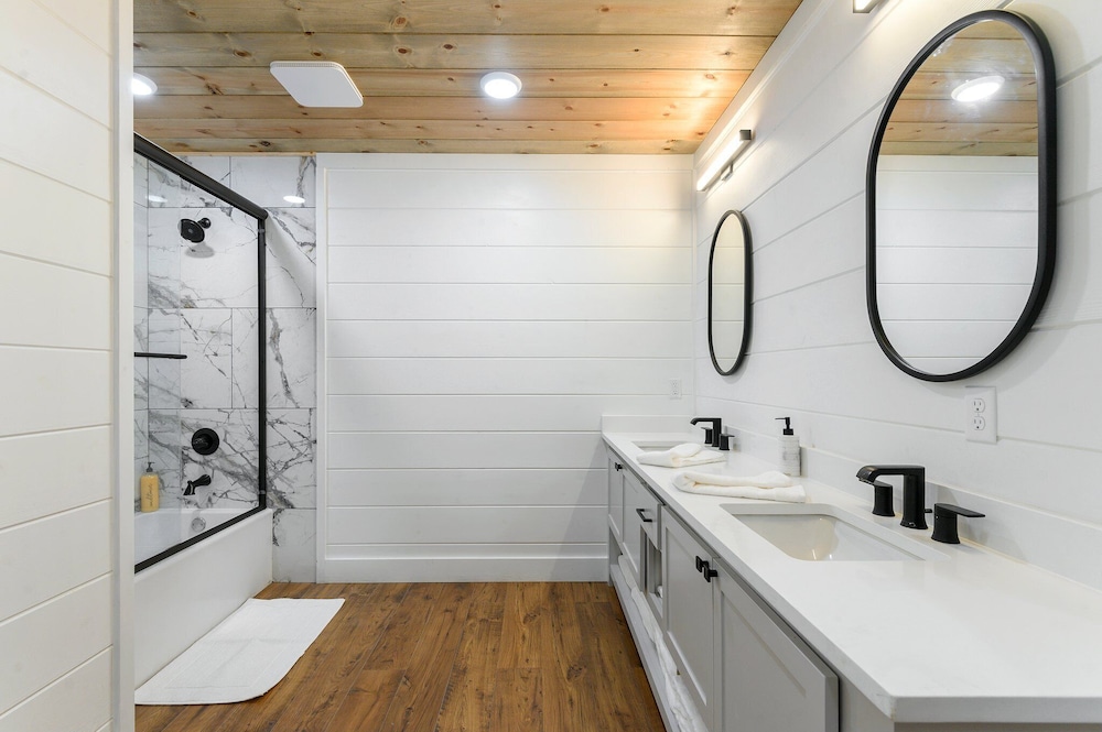 Luxury Retreat in Broken Bow