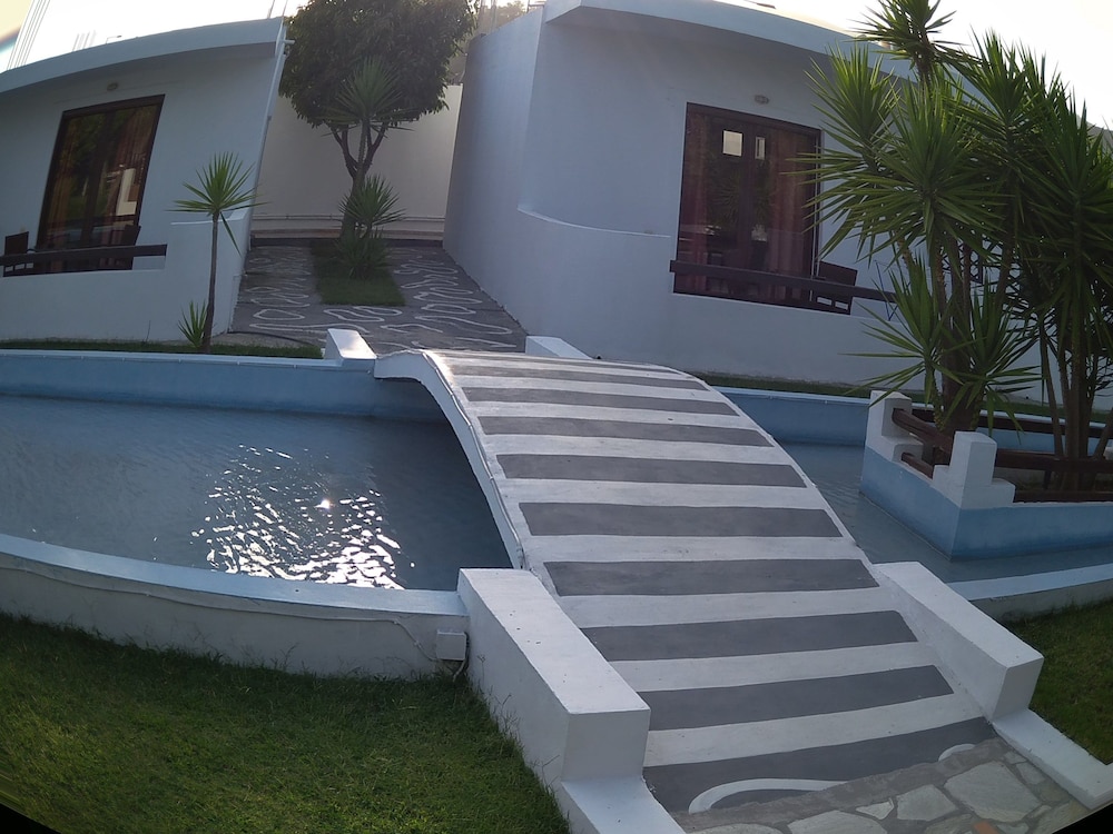 Skiathos Holiday House