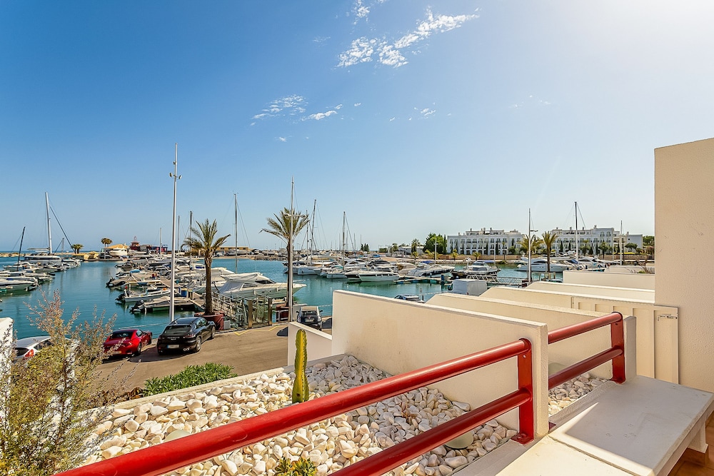 Onde a Marina Casa T2 HsR Vilamarina