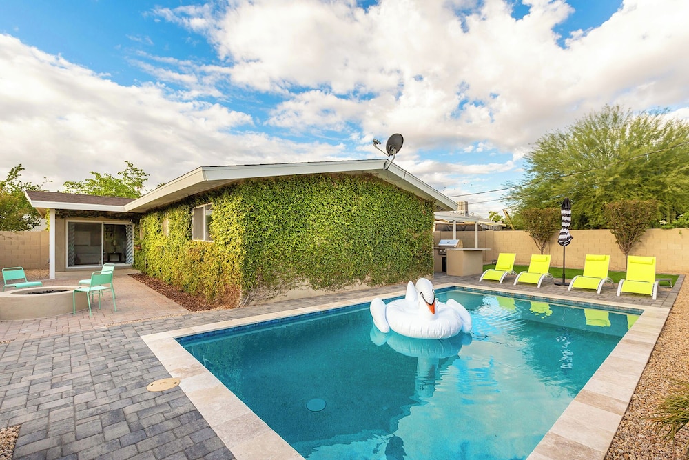 Sunhaven -pool Heat Available - Walk to Old Town