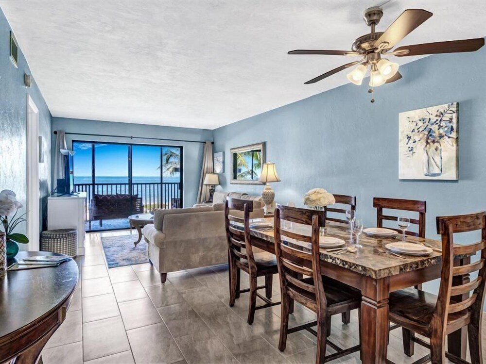 Riviera Club 204 by Distinctive Beach Rentals