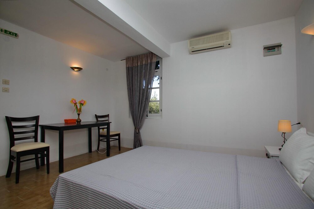 Cherry Cottage in Skopelos view 2