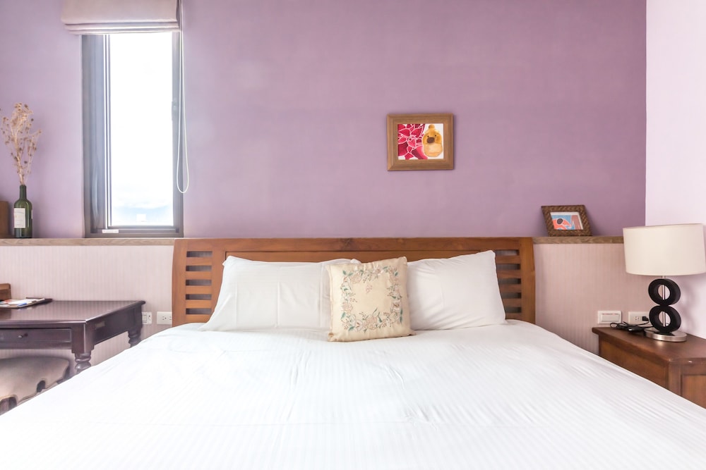 Jhongshan Building B&B