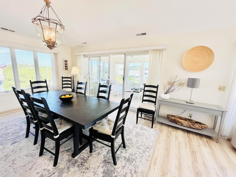 Collins Avenue 4