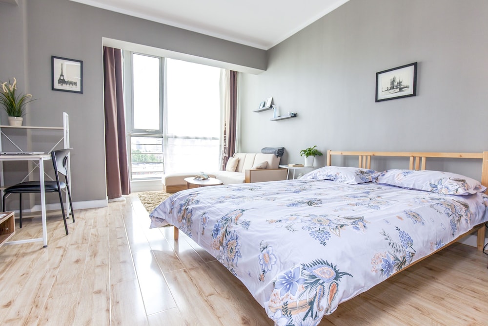 Lacasa Service Apartment