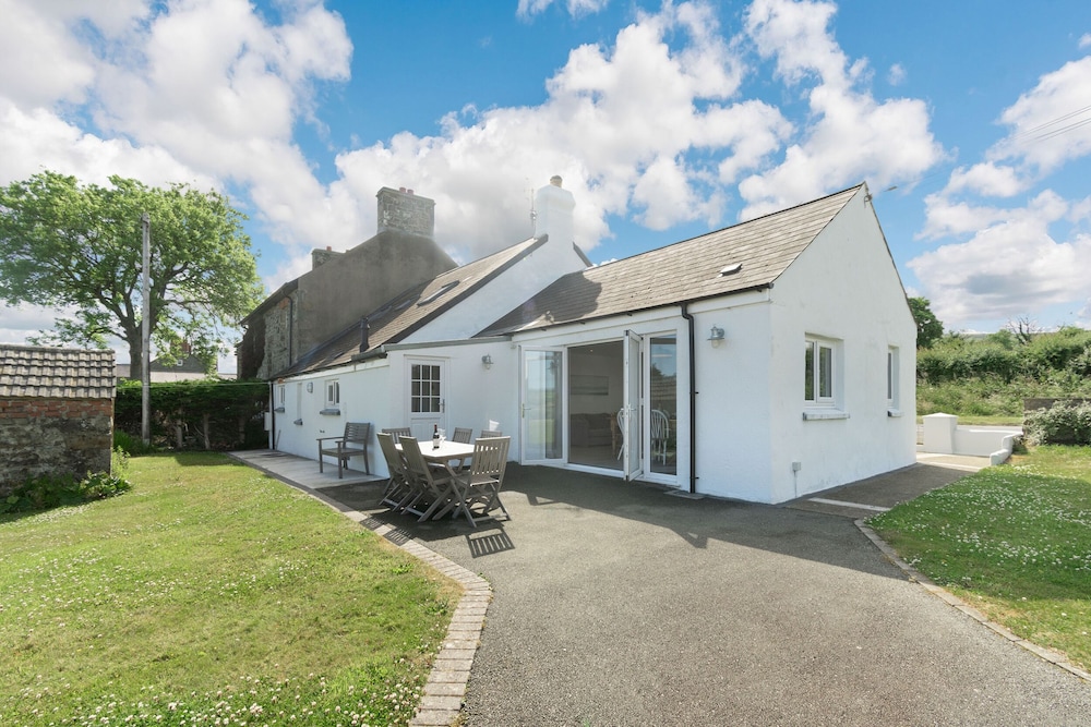 Morlan Cottage