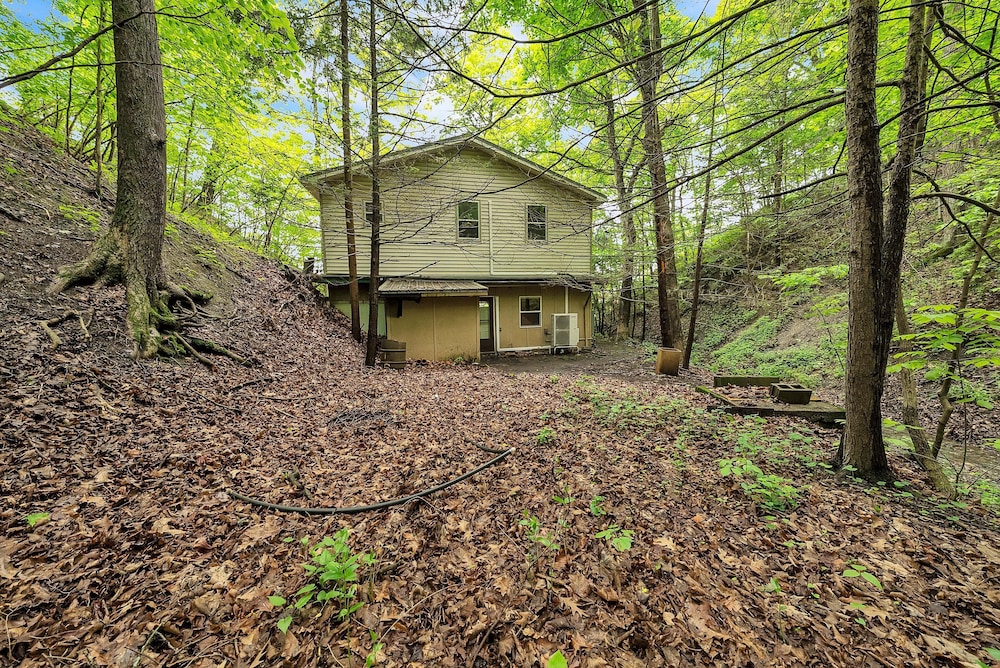 Peaceful Lakefront Getaway On Cayuga Lake 4 Bedroom Cottage