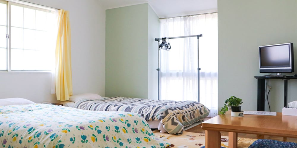 Guest House Shirahama R cafe – Caters to Women - Hostel