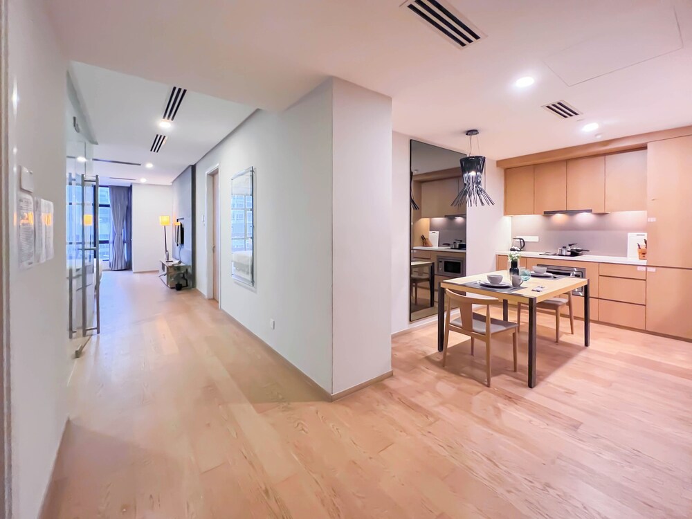 188 Suites by Manhattan Group