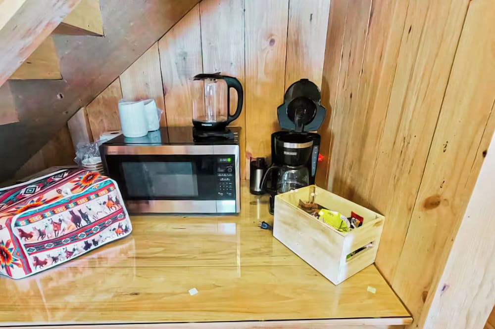 1 BR Bunk House on Long Hollow Ranch, Dog Friendly