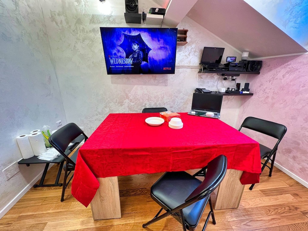 Chic & Green Penthouse - Domotic Comfort in Milans Trendy Nightlife District