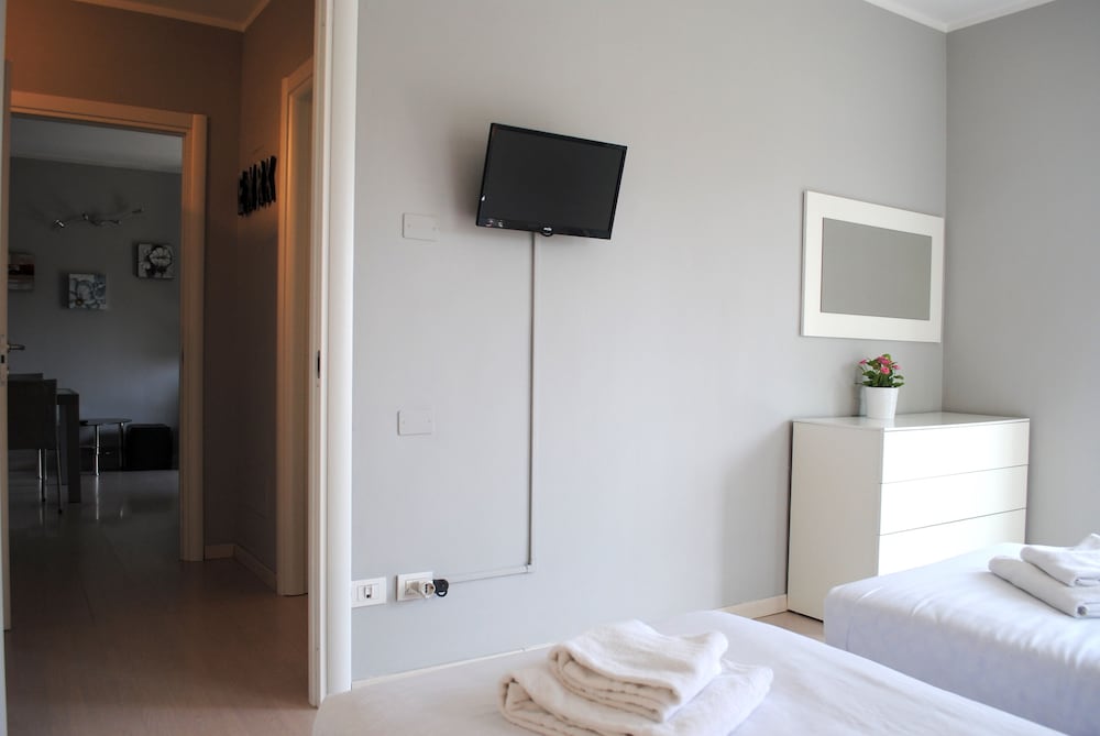 Bnbook - Metropolitan Expo Flat 4 view 5