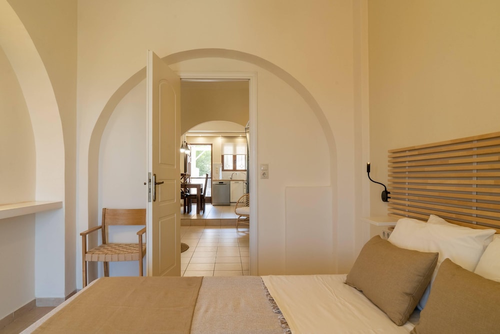 Villa Dimitra With Swimming Pool