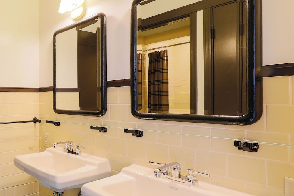 Freehand Los Angeles 2