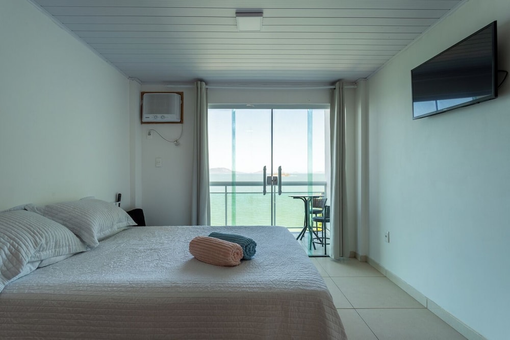 Loft com Varanda e Vista Para o mar em Mangaratiba