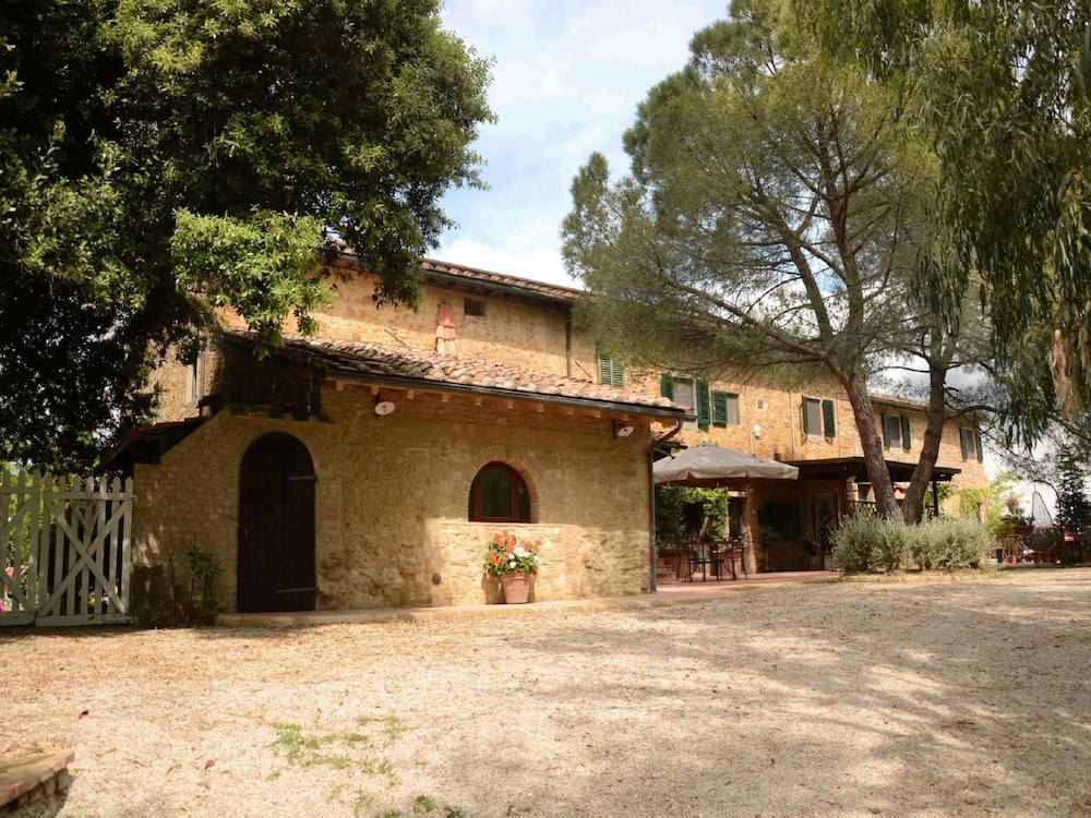 Belvilla by OYO Farmhouse in Montaione view 5