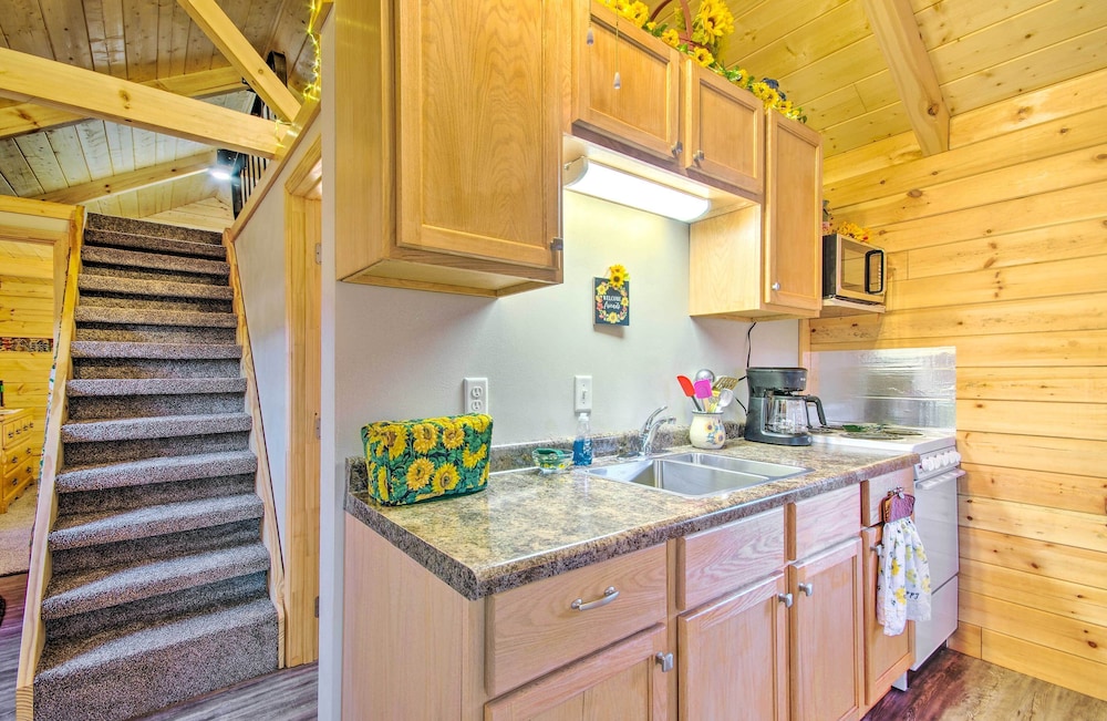 Florence Vacations - Florence Cabin w/ On-site Creek! - Property Image 25